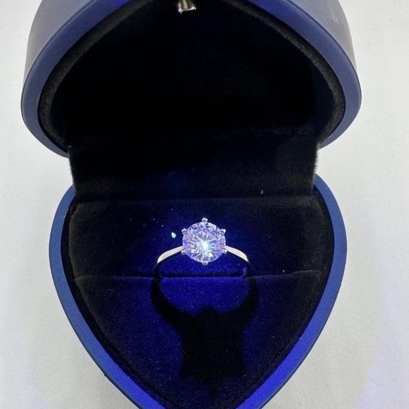 GRA Moissanite Diamond Engagement Ring 6 Prong Wedding S925 2 Ct Size 9 - Picture 5 of 12